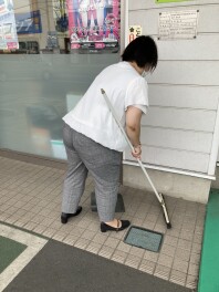店舗周りを清掃いたしました！！